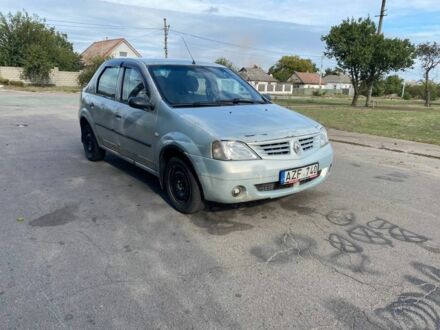 Рено Логан 2007 у Кам'янське (Дніпродзержинськ) на Automoto.ua Сірий Рено Логан, об'ємом двигуна 1.4 л та пробігом 175 тис. км за 1500 $, фото 1 на Automoto.ua