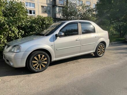 Рено Логан 2008 в Киеве на Automoto.ua Серый Рено Логан, объемом двигателя 1.6 л и пробегом 96 тыс. км за 5700 $, фото 1 на Automoto.ua