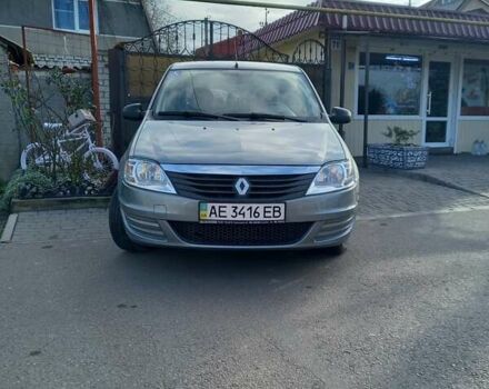Серый Рено Логан, объемом двигателя 1.39 л и пробегом 100 тыс. км за 4700 $, фото 1 на Automoto.ua