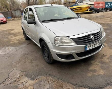 Сірий Рено Логан, об'ємом двигуна 1.39 л та пробігом 172 тис. км за 3350 $, фото 1 на Automoto.ua