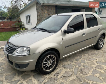 Серый Рено Логан, объемом двигателя 1.46 л и пробегом 142 тыс. км за 4900 $, фото 1 на Automoto.ua