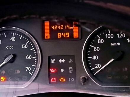 Сірий Рено Логан, об'ємом двигуна 1.4 л та пробігом 0 тис. км за 3000 $, фото 1 на Automoto.ua