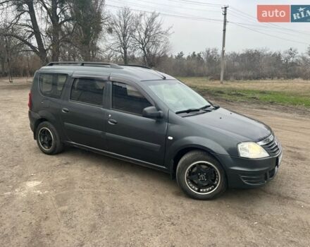 Сірий Рено Логан, об'ємом двигуна 1.6 л та пробігом 258 тис. км за 5200 $, фото 1 на Automoto.ua