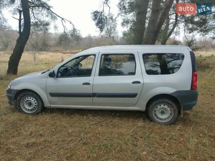 Рено Логан 2010 в Львове на Automoto.ua Серый Рено Логан, объемом двигателя 1.6 л и пробегом 108 тыс. км за 5500 $, фото 1 на Automoto.ua