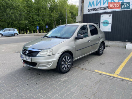 Рено Логан 2010 в Киеве на Automoto.ua Серый Рено Логан, объемом двигателя 1.6 л и пробегом 305 тыс. км за 2600 $, фото 1 на Automoto.ua