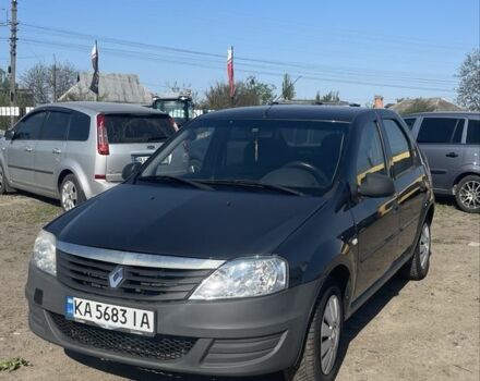 Серый Рено Логан, объемом двигателя 1.4 л и пробегом 305 тыс. км за 3900 $, фото 1 на Automoto.ua