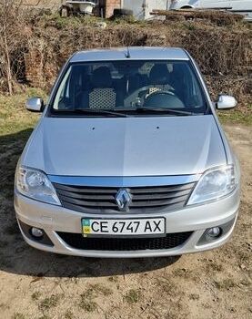 Серый Рено Логан, объемом двигателя 1.5 л и пробегом 108 тыс. км за 5500 $, фото 1 на Automoto.ua