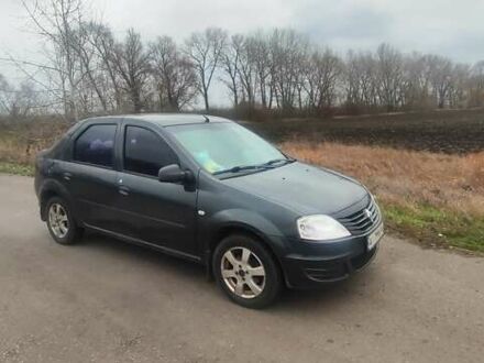 Серый Рено Логан, объемом двигателя 1.39 л и пробегом 250 тыс. км за 3200 $, фото 1 на Automoto.ua