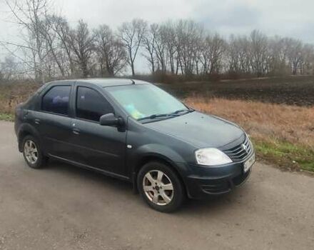 Серый Рено Логан, объемом двигателя 1.39 л и пробегом 250 тыс. км за 3200 $, фото 1 на Automoto.ua