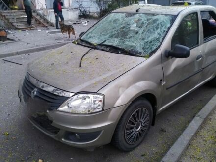 Рено Логан 2011 у Харкові на Automoto.ua Сірий Рено Логан, об'ємом двигуна 1.4 л та пробігом 95 тис. км за 2200 $, фото 1 на Automoto.ua
