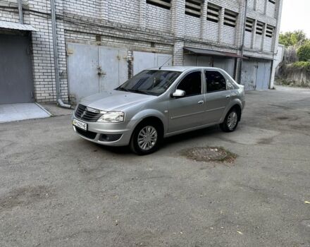 Сірий Рено Логан, об'ємом двигуна 1.6 л та пробігом 218 тис. км за 4400 $, фото 1 на Automoto.ua