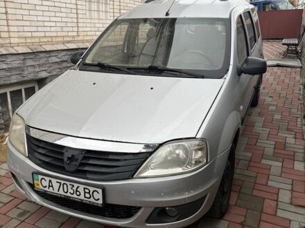 Серый Рено Логан, объемом двигателя 1.6 л и пробегом 270 тыс. км за 3104 $, фото 1 на Automoto.ua