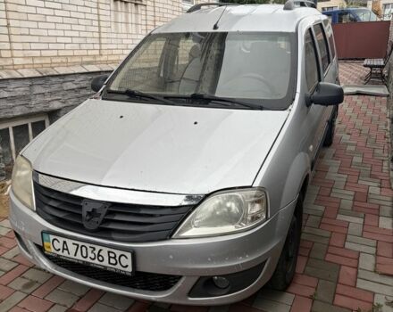 Серый Рено Логан, объемом двигателя 1.6 л и пробегом 270 тыс. км за 3104 $, фото 1 на Automoto.ua