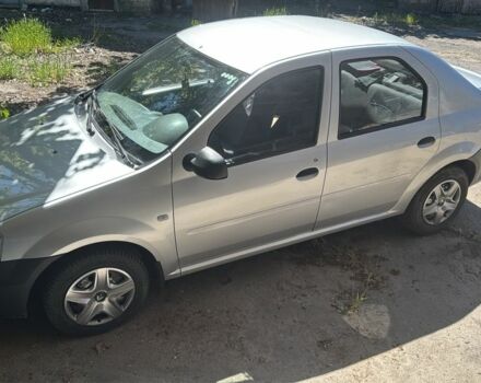 Серый Рено Логан, объемом двигателя 1.4 л и пробегом 270 тыс. км за 4500 $, фото 1 на Automoto.ua