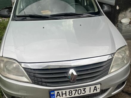 Сірий Рено Логан, об'ємом двигуна 1.6 л та пробігом 378 тис. км за 3200 $, фото 1 на Automoto.ua