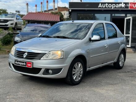 Сірий Рено Логан, об'ємом двигуна 1.6 л та пробігом 263 тис. км за 5790 $, фото 1 на Automoto.ua