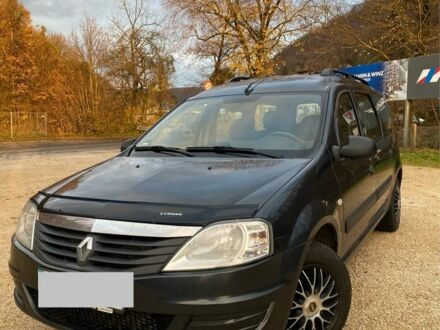 Рено Логан 2012 в Змиеве на Automoto.ua Серый Рено Логан, объемом двигателя 1.5 л и пробегом 294 тыс. км за 5729 $, фото 1 на Automoto.ua