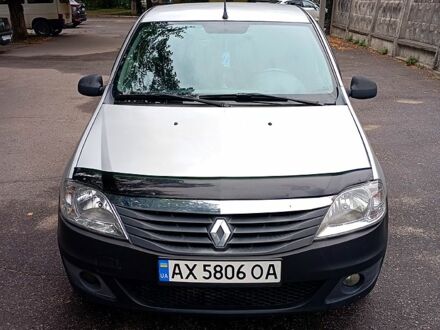 Серый Рено Логан, объемом двигателя 1.4 л и пробегом 0 тыс. км за 2800 $, фото 1 на Automoto.ua