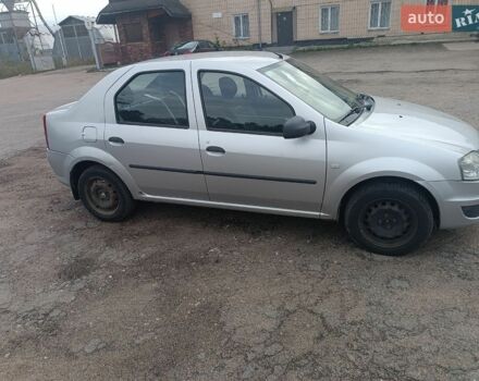 Сірий Рено Логан, об'ємом двигуна 1.39 л та пробігом 259 тис. км за 4000 $, фото 1 на Automoto.ua
