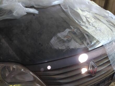 Серый Рено Логан, объемом двигателя 1.6 л и пробегом 76 тыс. км за 2200 $, фото 1 на Automoto.ua