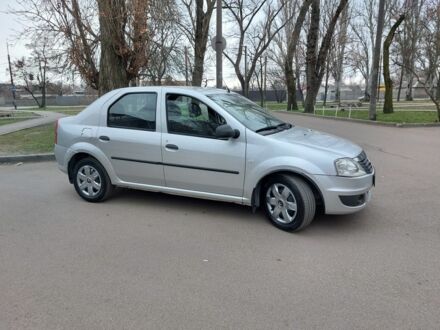 Серый Рено Логан, объемом двигателя 1.5 л и пробегом 148 тыс. км за 4950 $, фото 1 на Automoto.ua