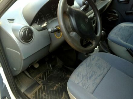 Серый Рено Логан, объемом двигателя 1.6 л и пробегом 105 тыс. км за 6899 $, фото 1 на Automoto.ua