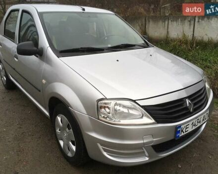 Серый Рено Логан, объемом двигателя 1.39 л и пробегом 302 тыс. км за 4500 $, фото 1 на Automoto.ua