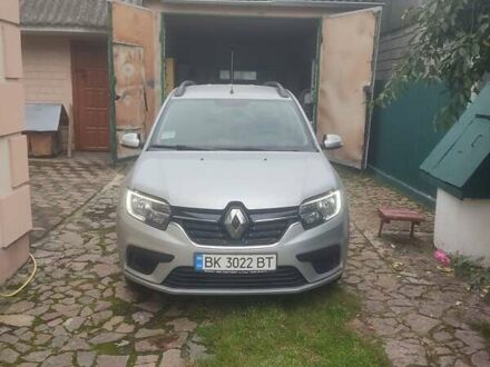 Серый Рено Логан, объемом двигателя 1.46 л и пробегом 70 тыс. км за 9000 $, фото 1 на Automoto.ua