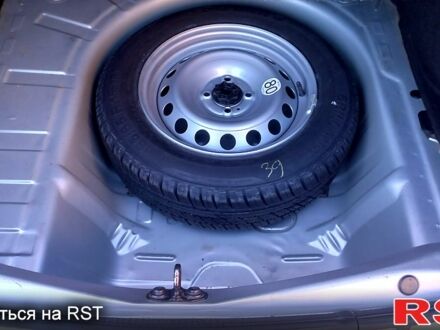 Серый Рено Логан, объемом двигателя 1.5 л и пробегом 247 тыс. км за 8500 $, фото 1 на Automoto.ua
