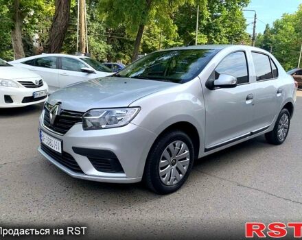 Серый Рено Логан, объемом двигателя 1.1 л и пробегом 112 тыс. км за 7300 $, фото 1 на Automoto.ua