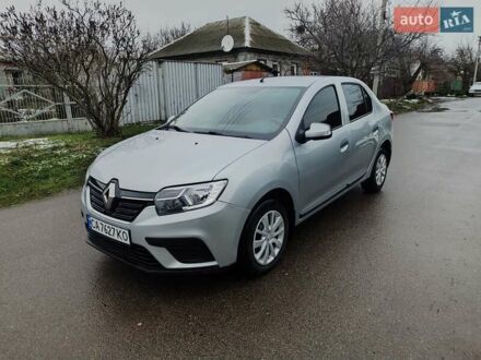 Серый Рено Логан, объемом двигателя 1 л и пробегом 116 тыс. км за 6300 $, фото 1 на Automoto.ua
