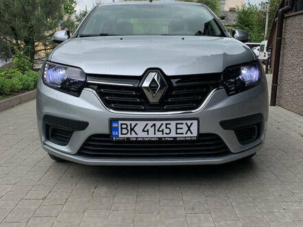 Рено Логан 2020 в Ровно на Automoto.ua Серый Рено Логан, объемом двигателя 1 л и пробегом 110 тыс. км за 7600 $, фото 1 на Automoto.ua