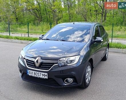 Серый Рено Логан, объемом двигателя 1.5 л и пробегом 37 тыс. км за 13499 $, фото 1 на Automoto.ua