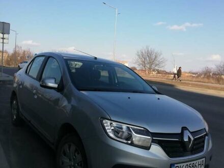 Рено Логан 2020 в Ровно на Automoto.ua Серый Рено Логан, объемом двигателя 0.9 л и пробегом 92 тыс. км за 7900 $, фото 1 на Automoto.ua