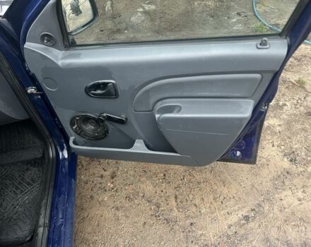 Синій Рено Логан, об'ємом двигуна 1.6 л та пробігом 430 тис. км за 3500 $, фото 12 на Automoto.ua