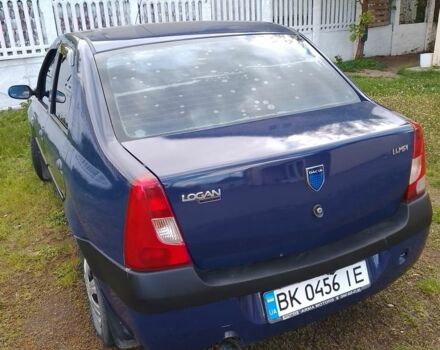 Синій Рено Логан, об'ємом двигуна 1.4 л та пробігом 256 тис. км за 2800 $, фото 1 на Automoto.ua