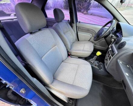 Синий Рено Логан, объемом двигателя 1.6 л и пробегом 250 тыс. км за 2200 $, фото 9 на Automoto.ua