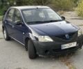 Синий Рено Логан, объемом двигателя 1.4 л и пробегом 280 тыс. км за 2450 $, фото 3 на Automoto.ua