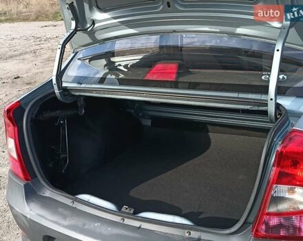 Синій Рено Логан, об'ємом двигуна 1.39 л та пробігом 183 тис. км за 4500 $, фото 7 на Automoto.ua