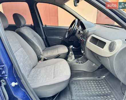 Синій Рено Логан, об'ємом двигуна 1.39 л та пробігом 161 тис. км за 4650 $, фото 33 на Automoto.ua
