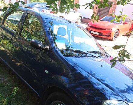 Синий Рено Логан, объемом двигателя 1 л и пробегом 79 тыс. км за 3300 $, фото 2 на Automoto.ua