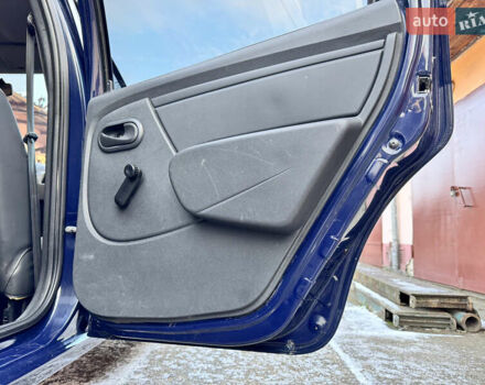 Синій Рено Логан, об'ємом двигуна 1.39 л та пробігом 161 тис. км за 4650 $, фото 32 на Automoto.ua