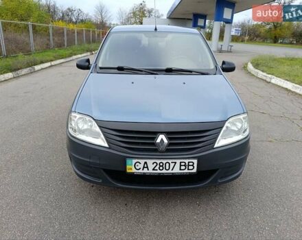 Синий Рено Логан, объемом двигателя 1.4 л и пробегом 75 тыс. км за 4850 $, фото 5 на Automoto.ua