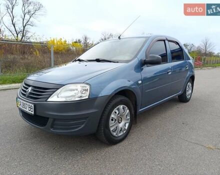 Синий Рено Логан, объемом двигателя 1.4 л и пробегом 75 тыс. км за 4850 $, фото 2 на Automoto.ua