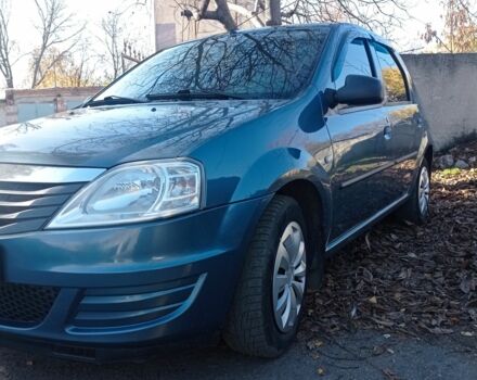 Синій Рено Логан, об'ємом двигуна 1.4 л та пробігом 240 тис. км за 4200 $, фото 1 на Automoto.ua