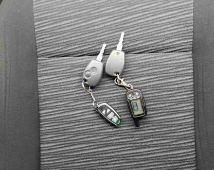 Синий Рено Логан, объемом двигателя 1.4 л и пробегом 148 тыс. км за 4999 $, фото 16 на Automoto.ua