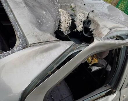 Синий Рено Логан, объемом двигателя 1.39 л и пробегом 304 тыс. км за 1300 $, фото 3 на Automoto.ua