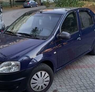 Синий Рено Логан, объемом двигателя 1.4 л и пробегом 230 тыс. км за 3700 $, фото 4 на Automoto.ua