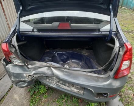 Синій Рено Логан, об'ємом двигуна 1.4 л та пробігом 145 тис. км за 2300 $, фото 6 на Automoto.ua