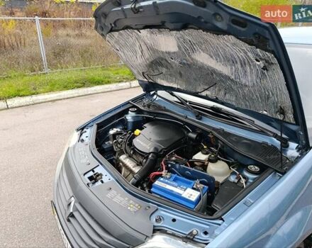 Синий Рено Логан, объемом двигателя 1.4 л и пробегом 75 тыс. км за 4850 $, фото 19 на Automoto.ua